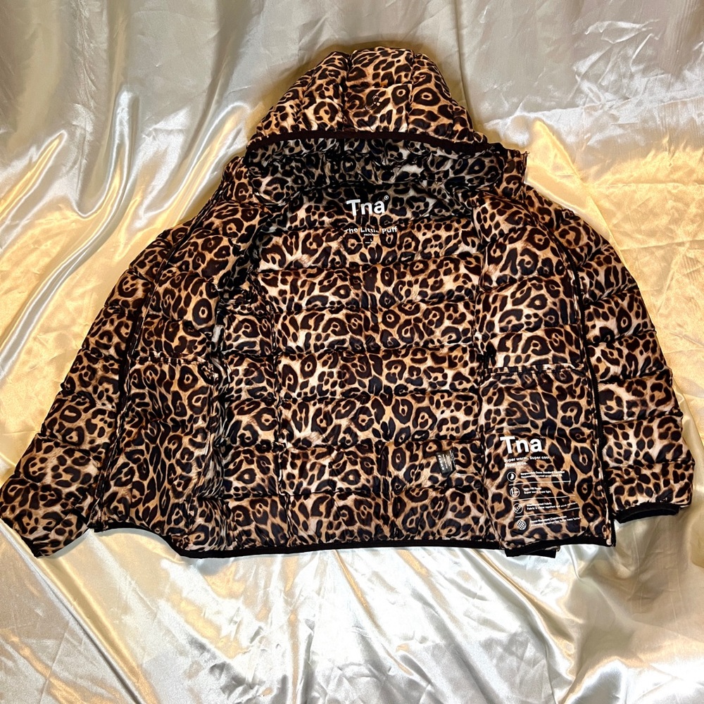 Aritzia TnAction The Little Puff™